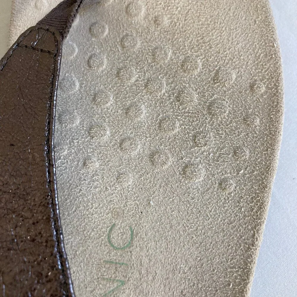 Vionic Kirra Sandals Metallic Bronze Thongs Orthopedic Flats Slingback, size 7.5 - Picture 11 of 11